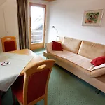 Gaestehaus Wissler 게스트하우스 토트나우